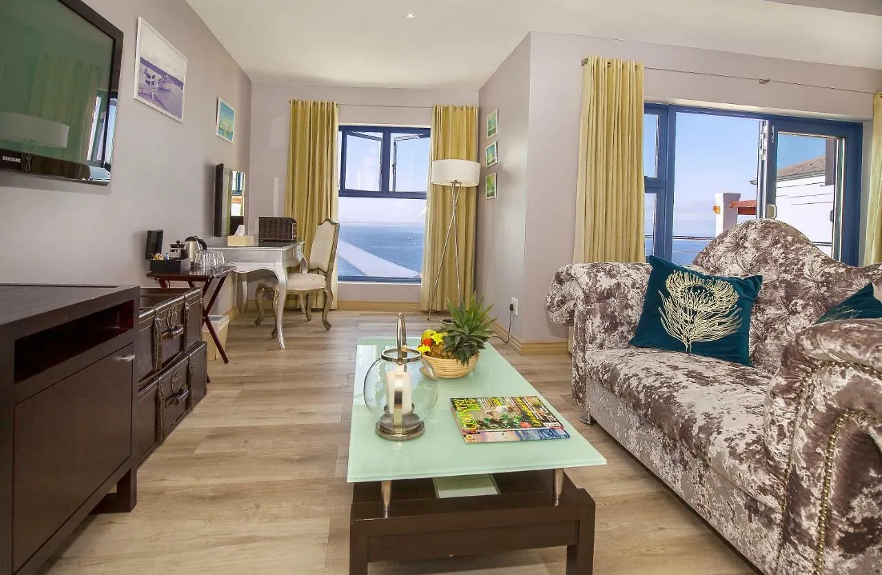 Πανσιόν Magellans Hotel Simonʼs Town